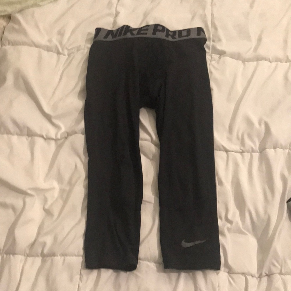 NIKE PRO Hypercool Tights | Athletic Pants | Size Medium | Like New | Black